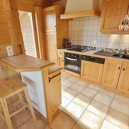 De Charme 4* Pour 12 Pers. Avec Cheminee, Tv Et Jardin Proche Pistes De - Fr-1-391-19 *